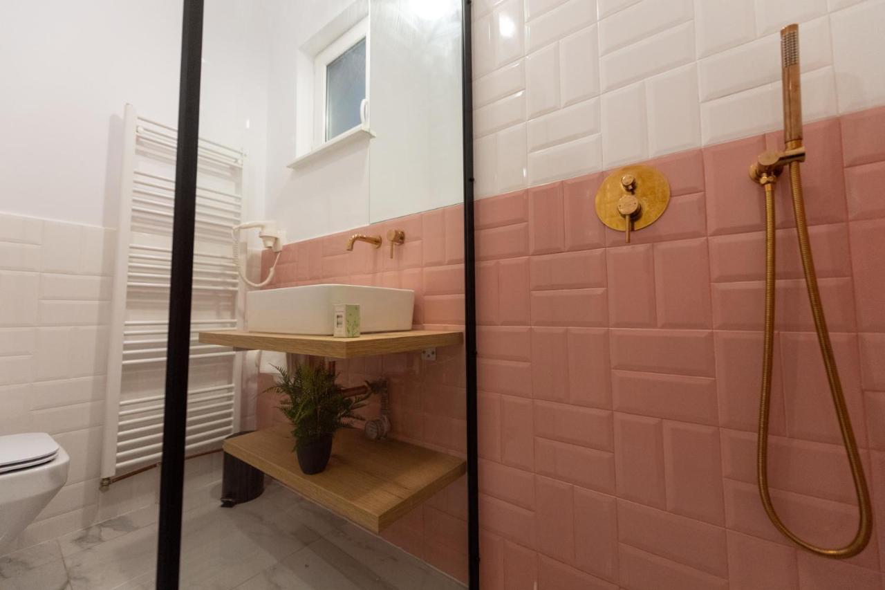 Apollo Brasovul Istoric Apartamento Exterior foto