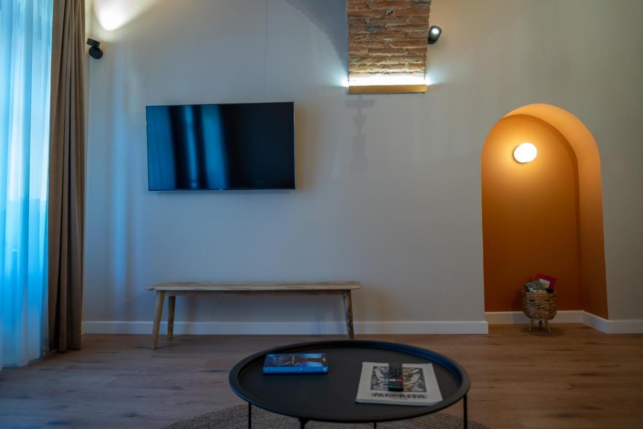 Apollo Brasovul Istoric Apartamento Exterior foto